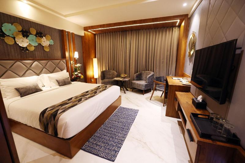 Aj Grand Hotel image