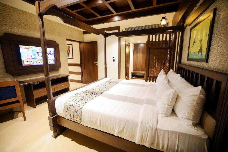 Aj Grand Hotel image