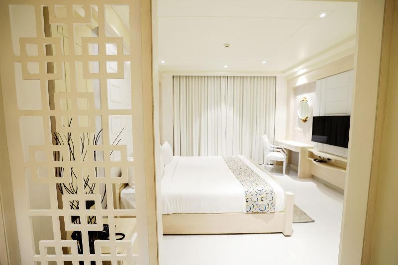 Aj Grand Hotel image