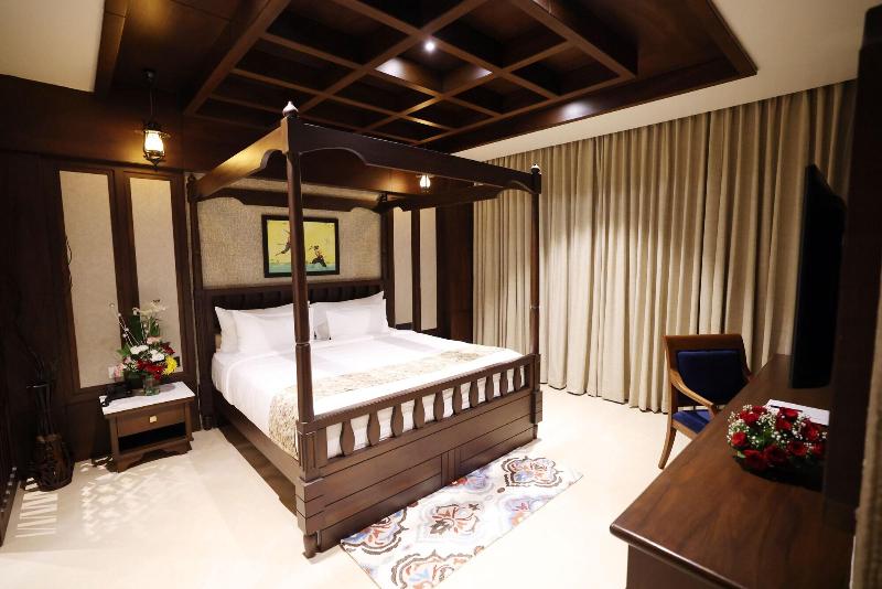 Aj Grand Hotel image