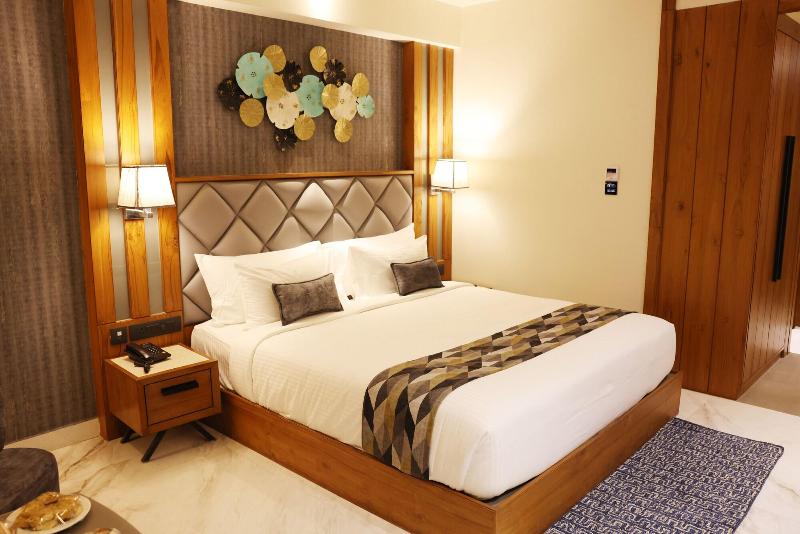 Aj Grand Hotel image