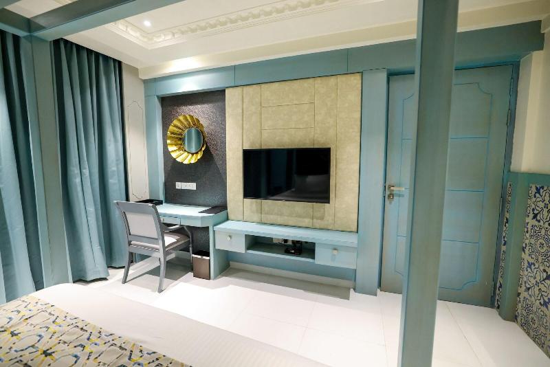 Aj Grand Hotel image