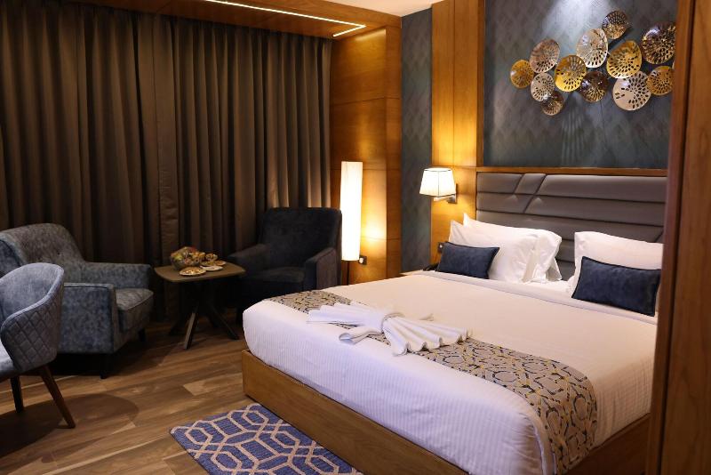 Aj Grand Hotel image