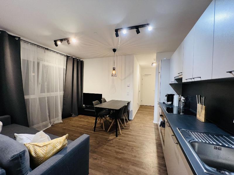 Apstay Apartments image