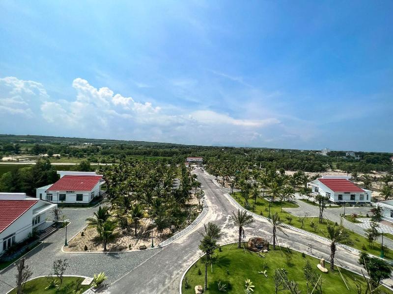 Hodota Cam Binh Resort Spa Lagi Beach image
