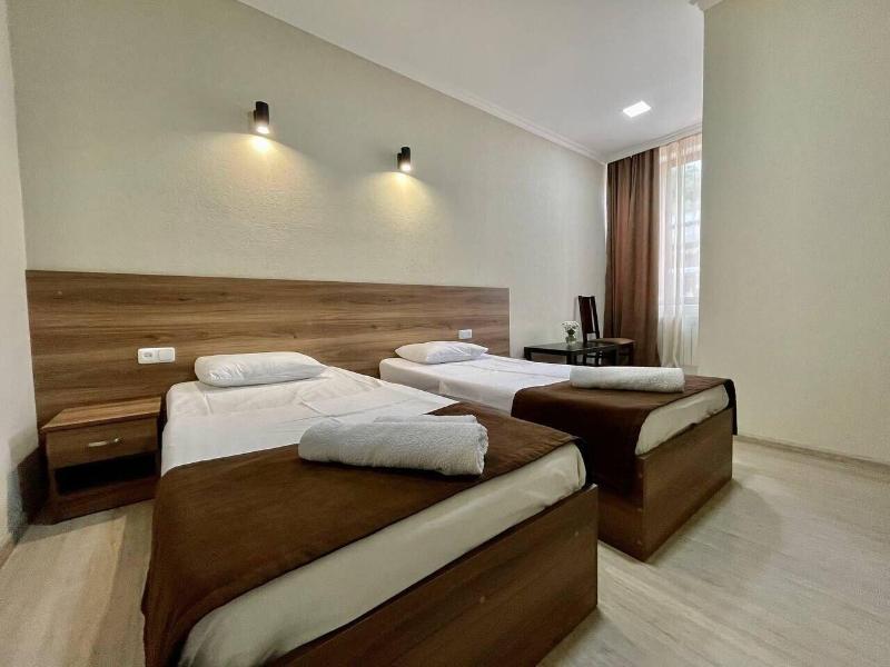 Hotel Merien image