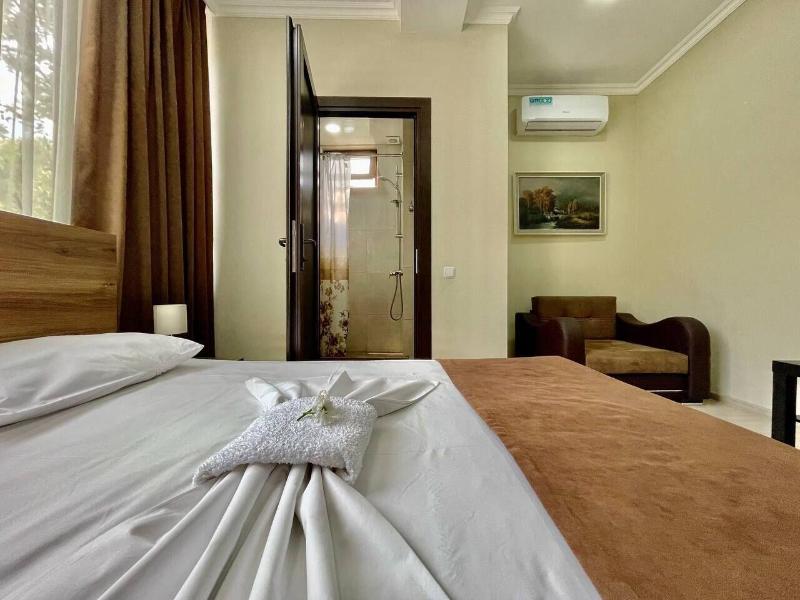 Hotel Merien image
