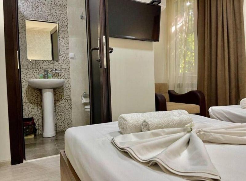 Hotel Merien image