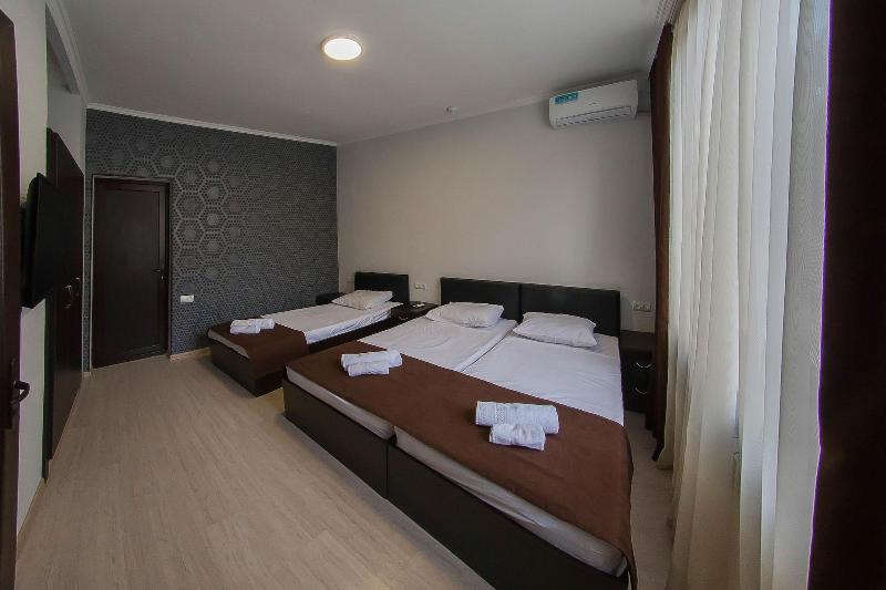 Hotel Merien image