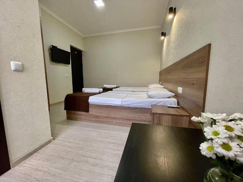 Hotel Merien image