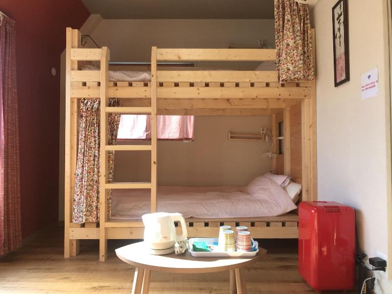 Guesthouse Yours Hostel image