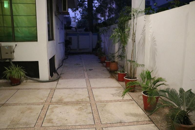 Riviera Guest House image