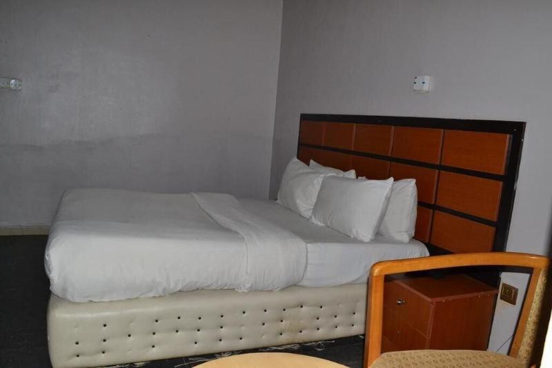 Gracious Hotel image