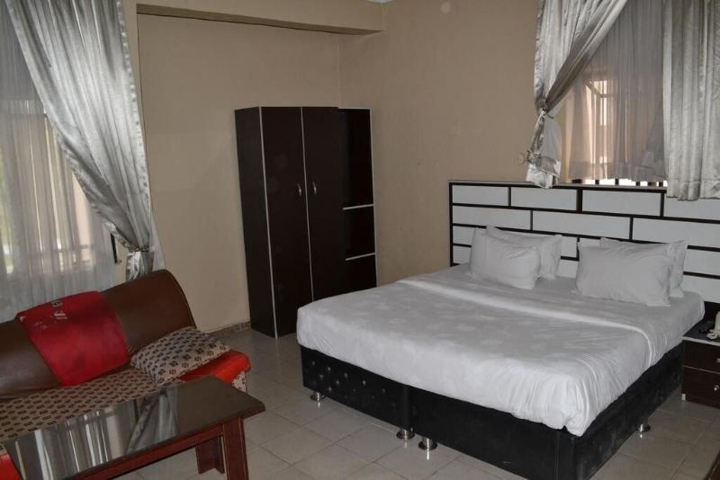 Gracious Hotel image
