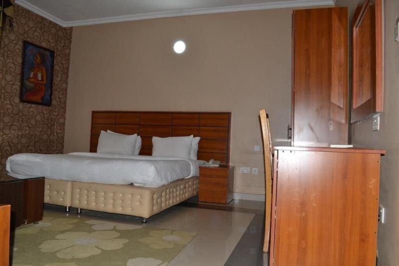 Gracious Hotel image