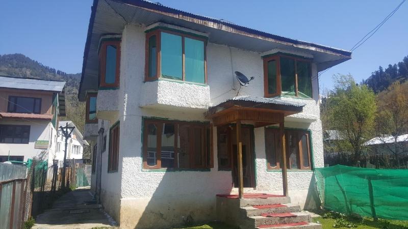 Rising Moon Guest House image