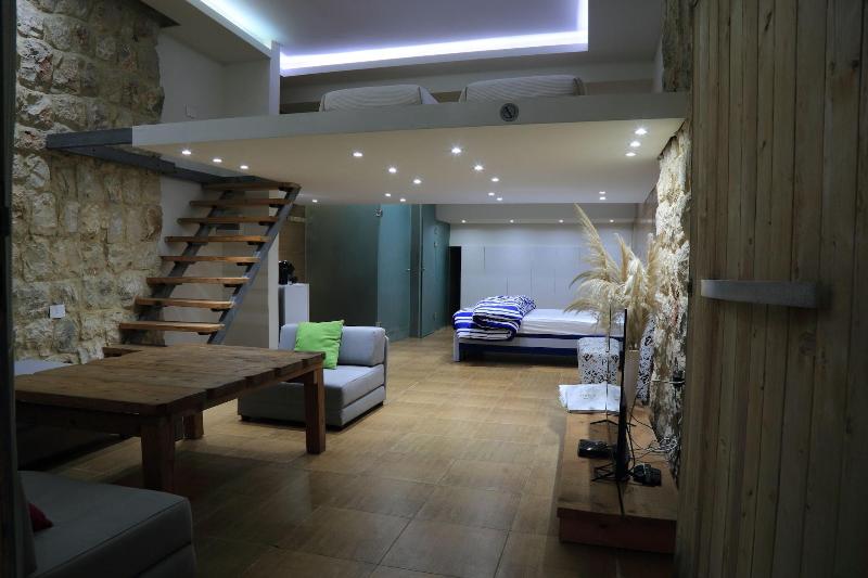 Damour Country Club image