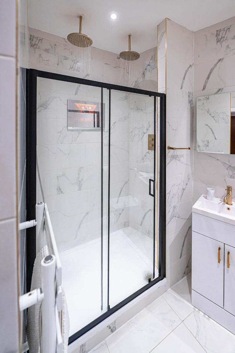 Manhattan Luxury Suites image