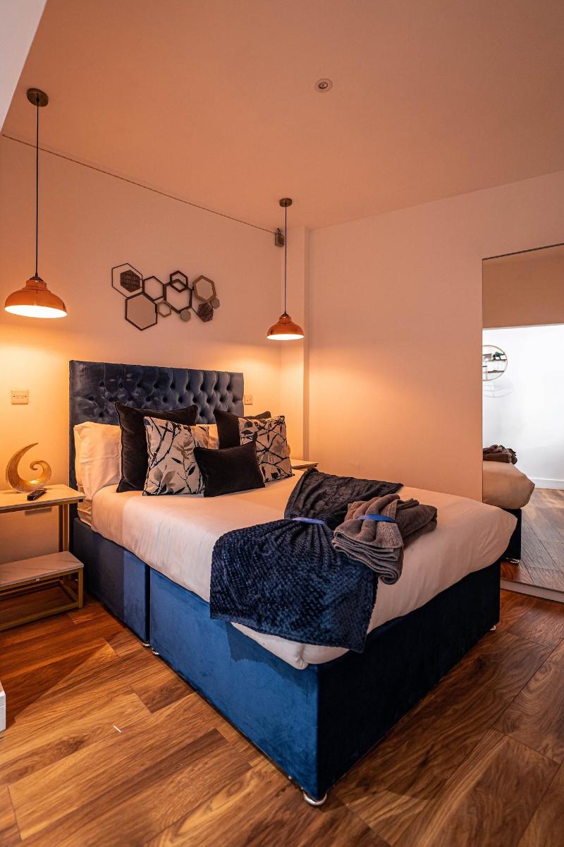 Manhattan Luxury Suites image