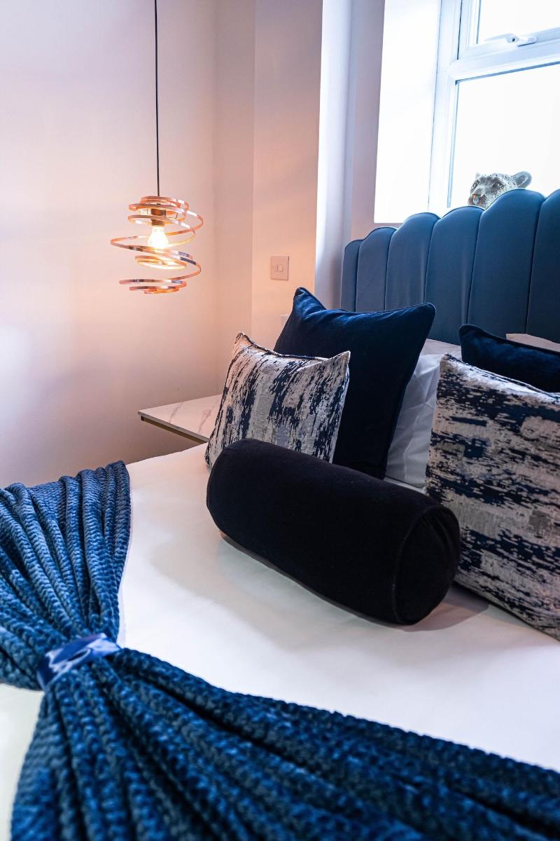 Manhattan Luxury Suites image