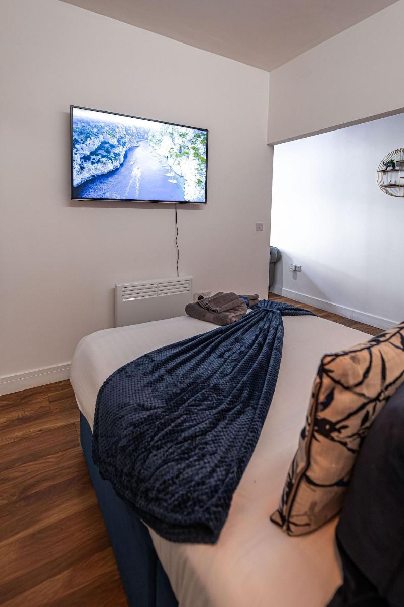 Manhattan Luxury Suites image