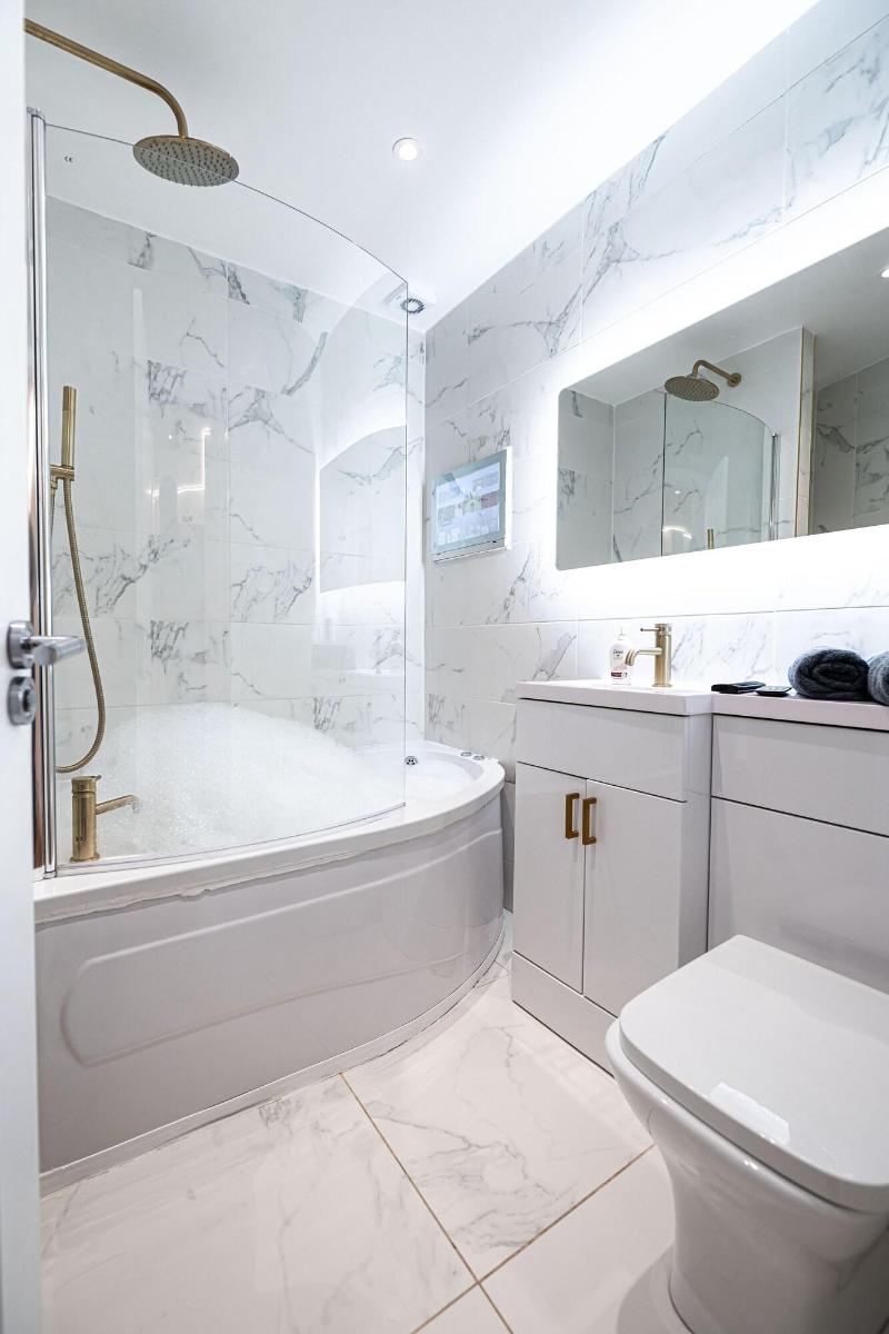 Manhattan Luxury Suites image