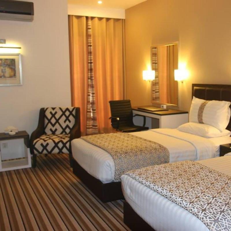 West Inn image
