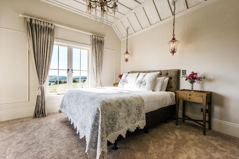 Mudbrick Cottages image