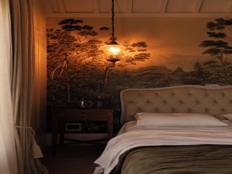 Mudbrick Cottages image