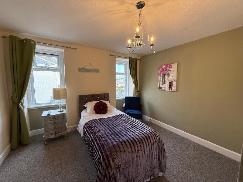 The Wetherby Sea View House image