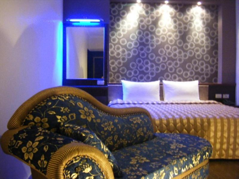 Baseball Exquisite Hotel image