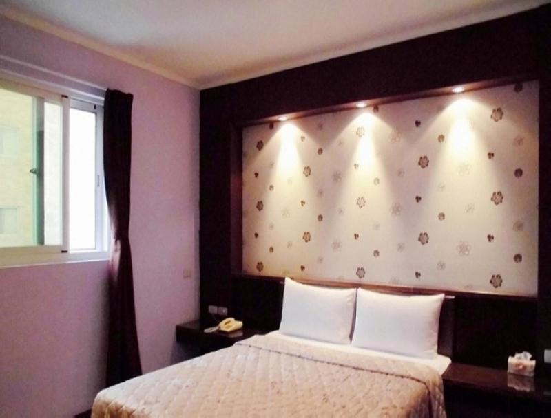 Baseball Exquisite Hotel image