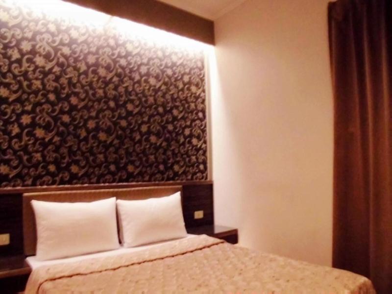 Baseball Exquisite Hotel image