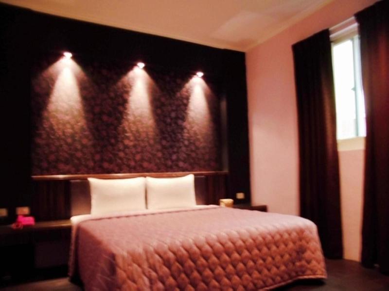 Baseball Exquisite Hotel image