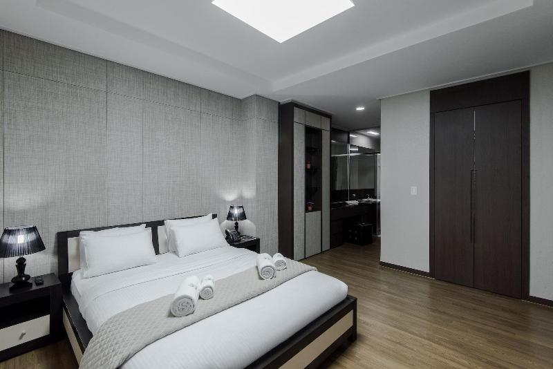 Elite Apart Hotel image