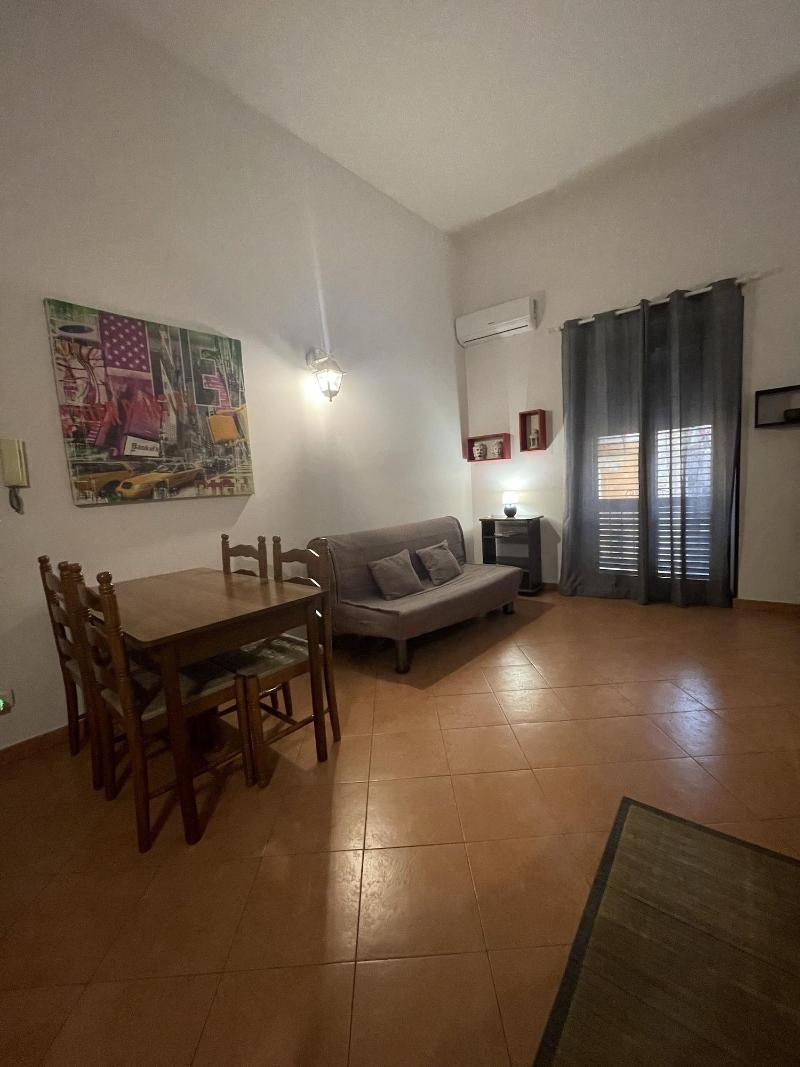 Hola Cathedral House image