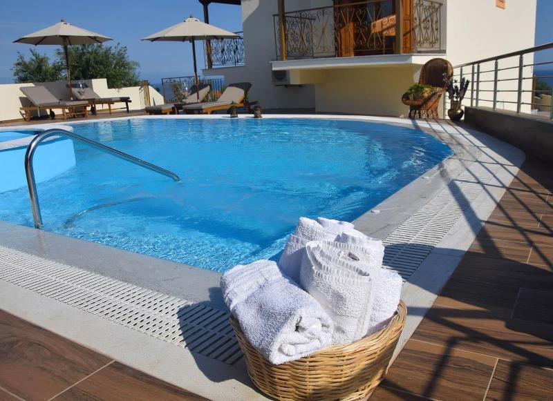 Driopes Villas image