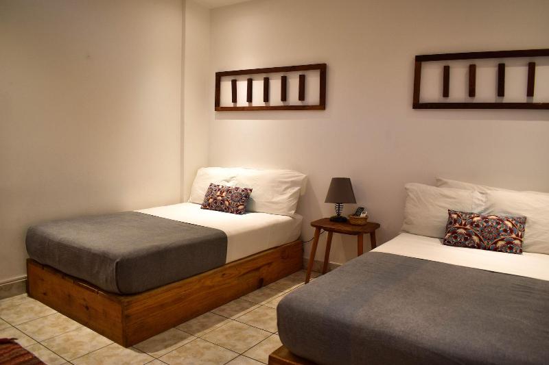 Cinco Hotel image