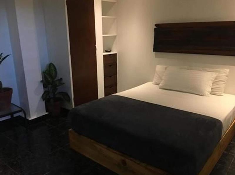 Cinco Hotel image