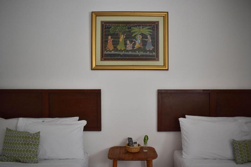 Cinco Hotel image