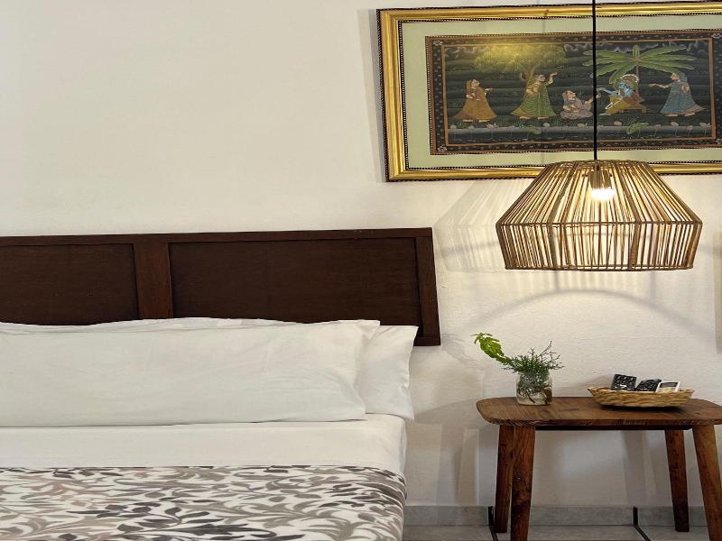 Cinco Hotel image