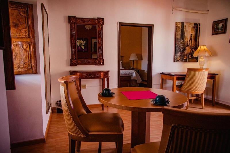 Hotel Boutique El Viejo Mundo image