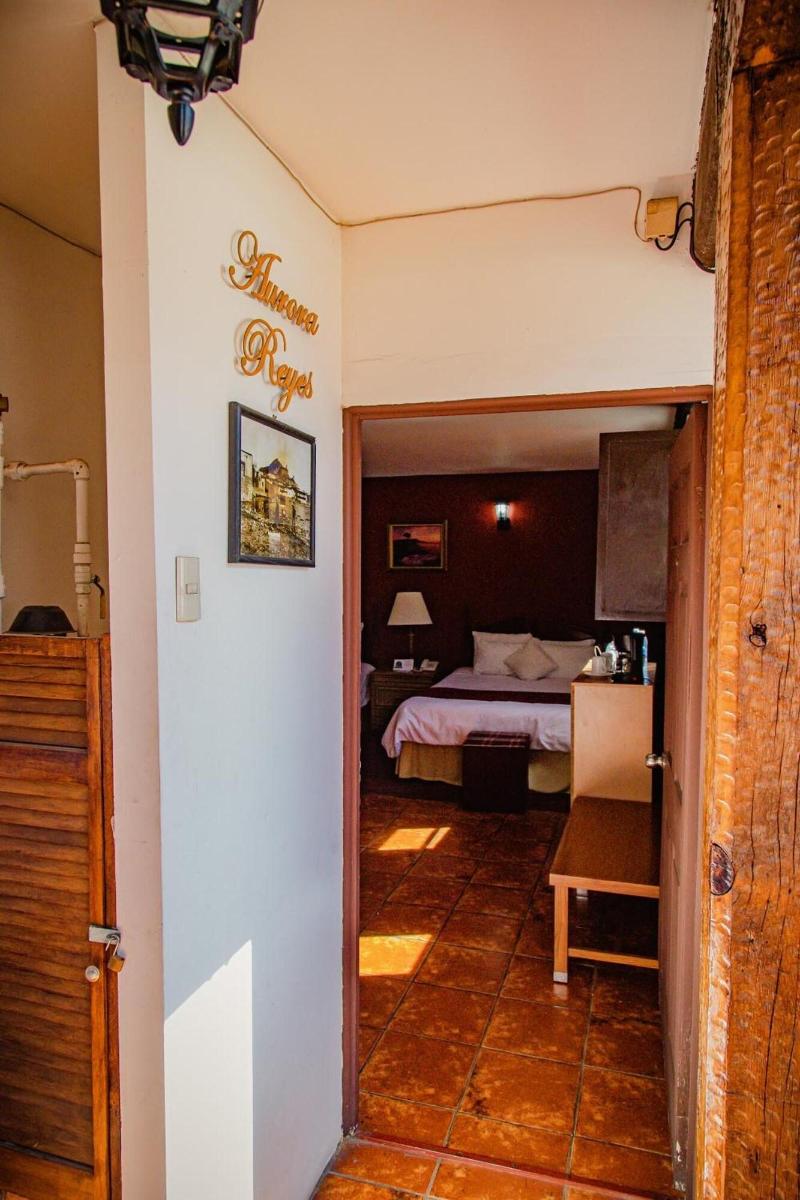 Hotel Boutique El Viejo Mundo image