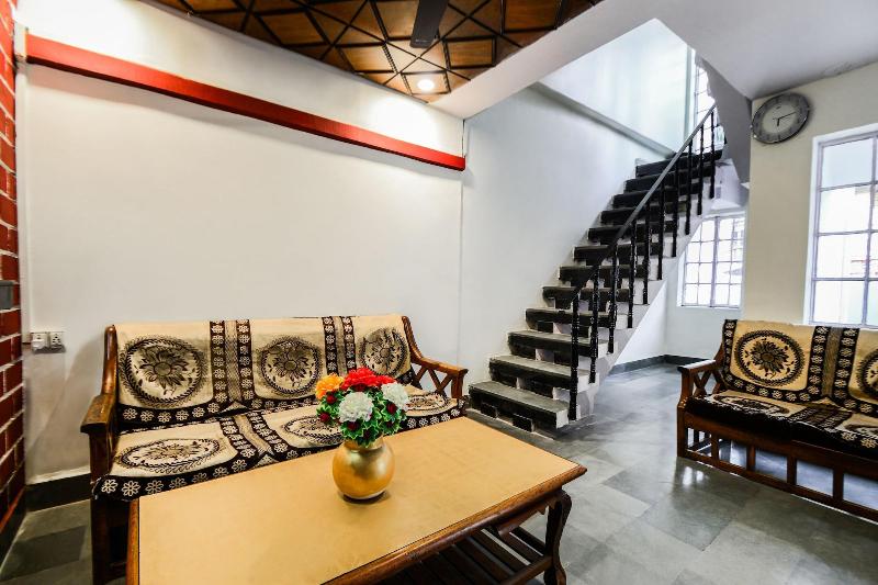 30000 Hotel Panghat