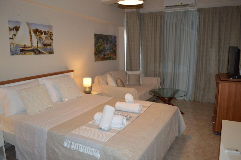 Best House Petit Pylos Messinias image