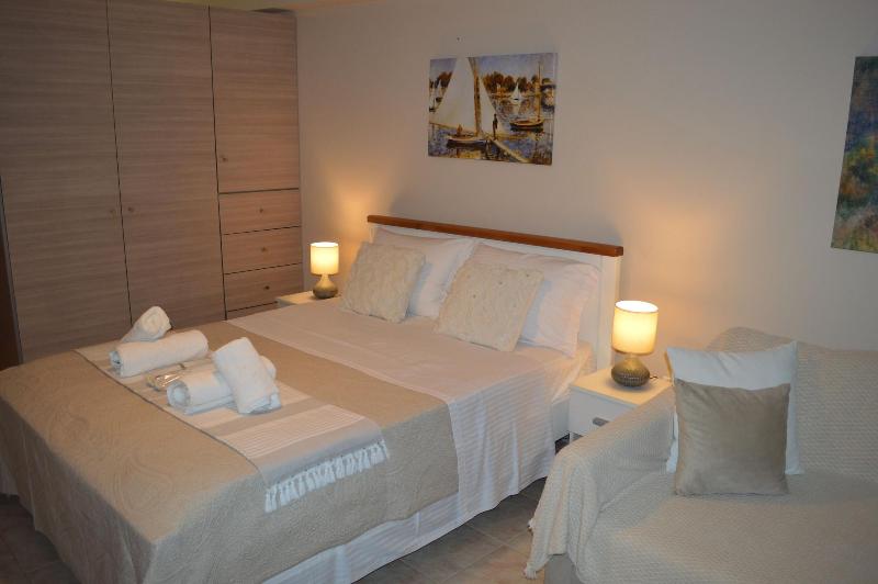 Best House Petit Pylos Messinias image