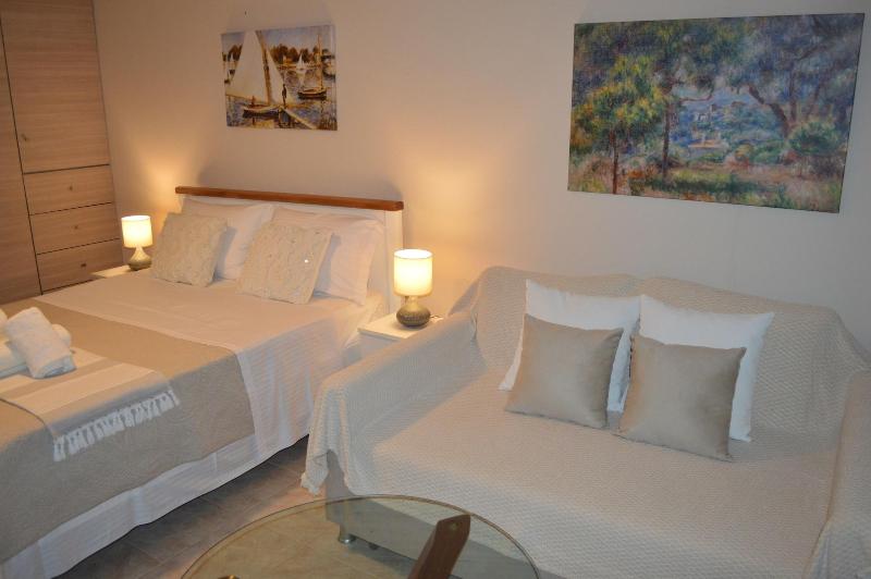 Best House Petit Pylos Messinias image