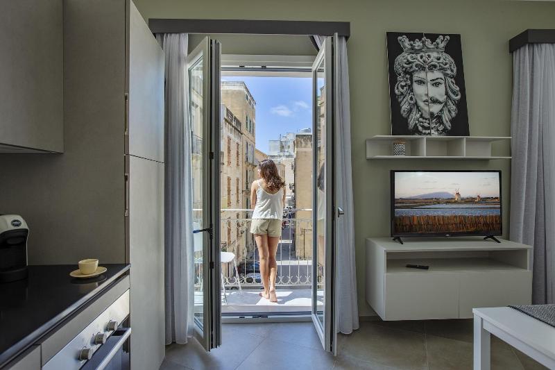 Le Cupole Suites Apartments image