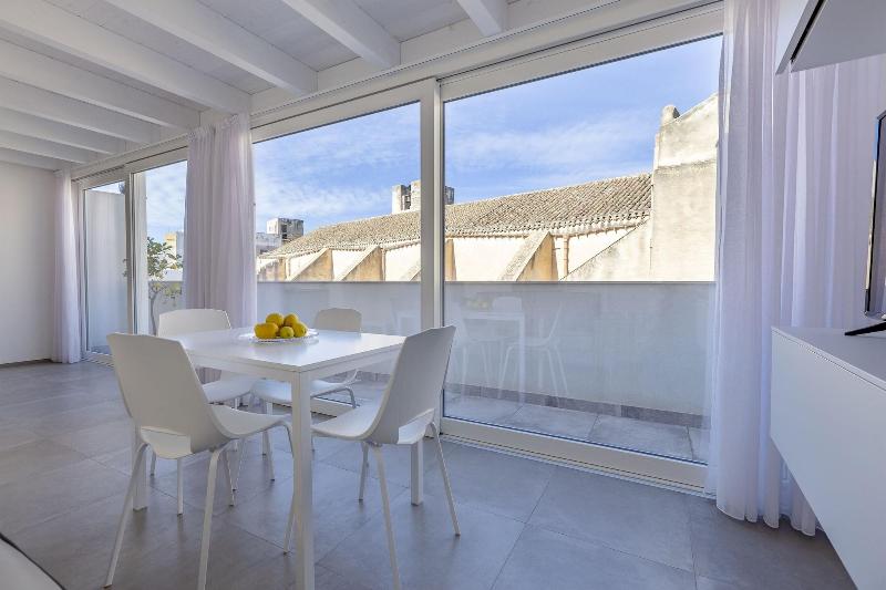 Le Cupole Suites Apartments image