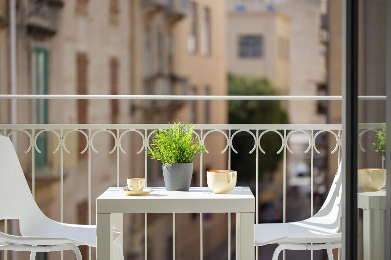 Le Cupole Suites Apartments image